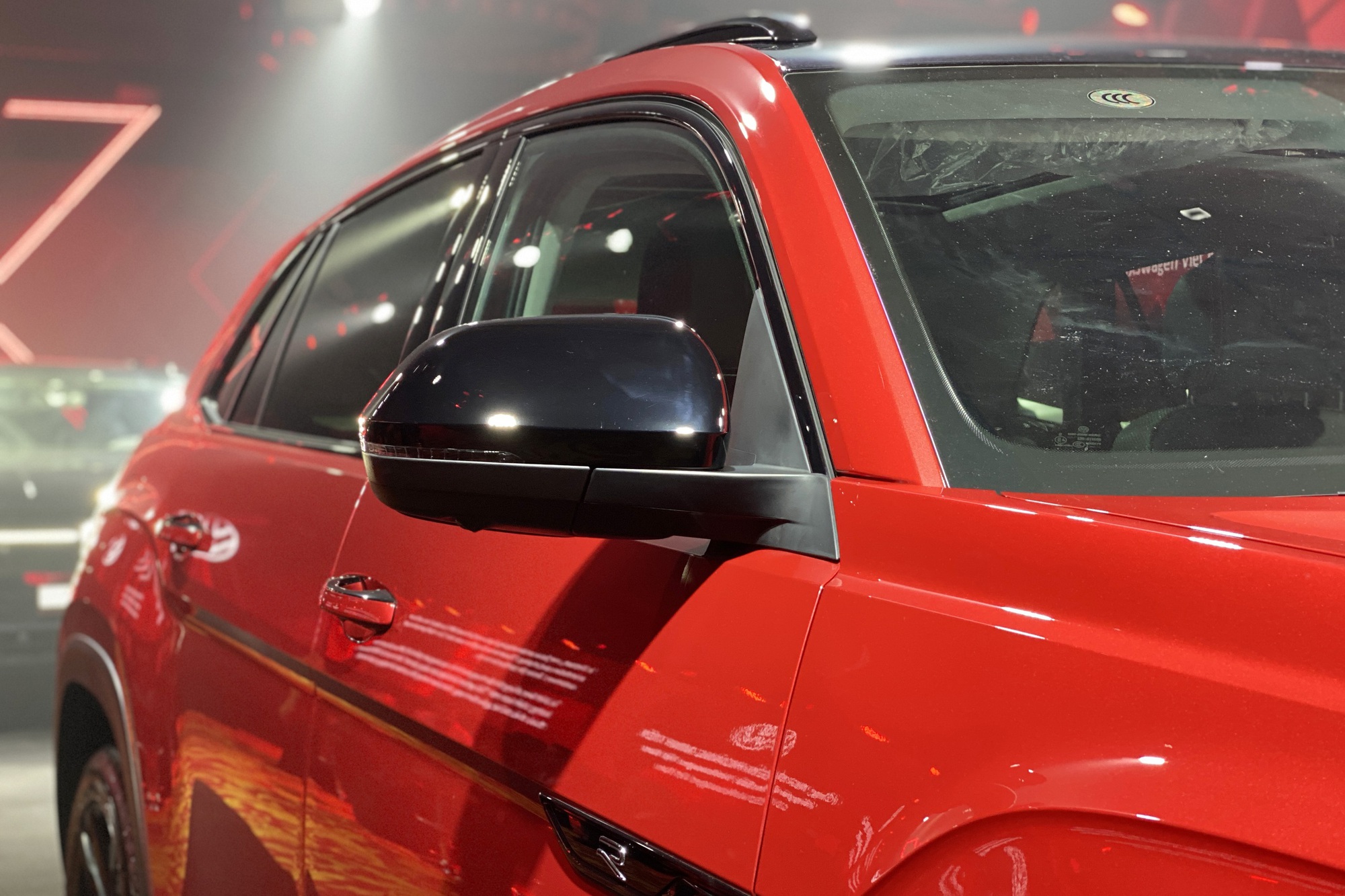 VW Teramont X ra mắt Việt Nam: Giá từ 1,998 tỷ, 2 phiên bản, nhiều công nghệ, đấu Explorer bằng giá rẻ hơn đúng 1 triệu đồng- Ảnh 8.