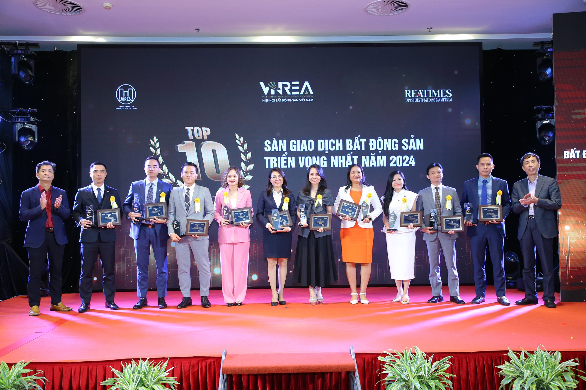 

Sao Việt thuộc Top 10 sàn giao dịch bất động sản triển vọng nhất năm 2024 - Ảnh 2.