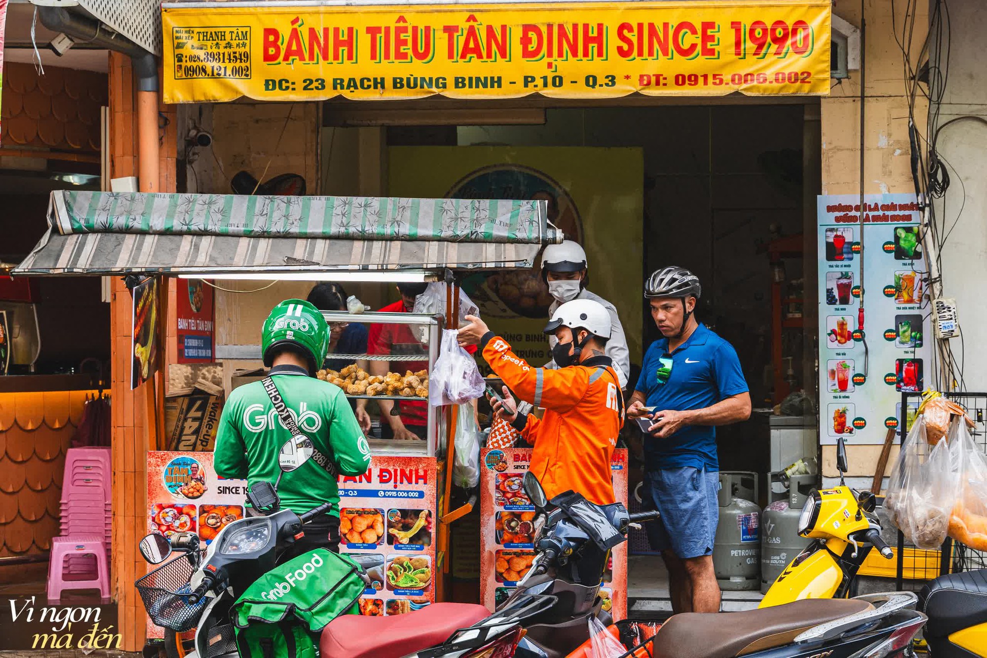 Tiệm bánh bao, bánh tiêu chiên bằng dầu dừa thơm phức ngày bán gần 3.000 cái, con gái nối nghiệp sáng tạo thêm nhiều món... 