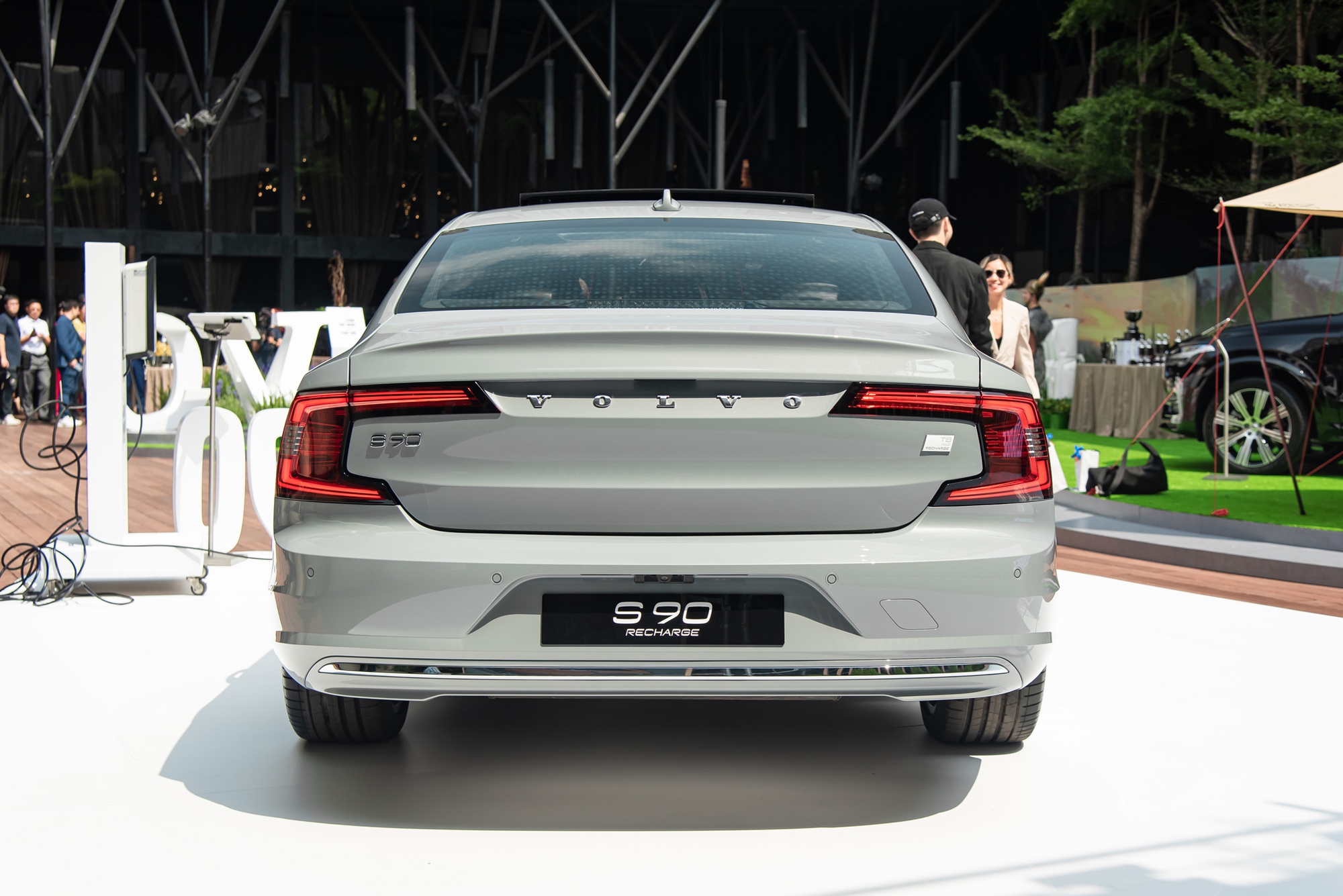 Chi tiết Volvo S90 Recharge vừa ra mắt: Giá 2,89 tỷ đồng, sedan hạng sang cỡ trung rộng và mạnh nhất Việt Nam- Ảnh 10.