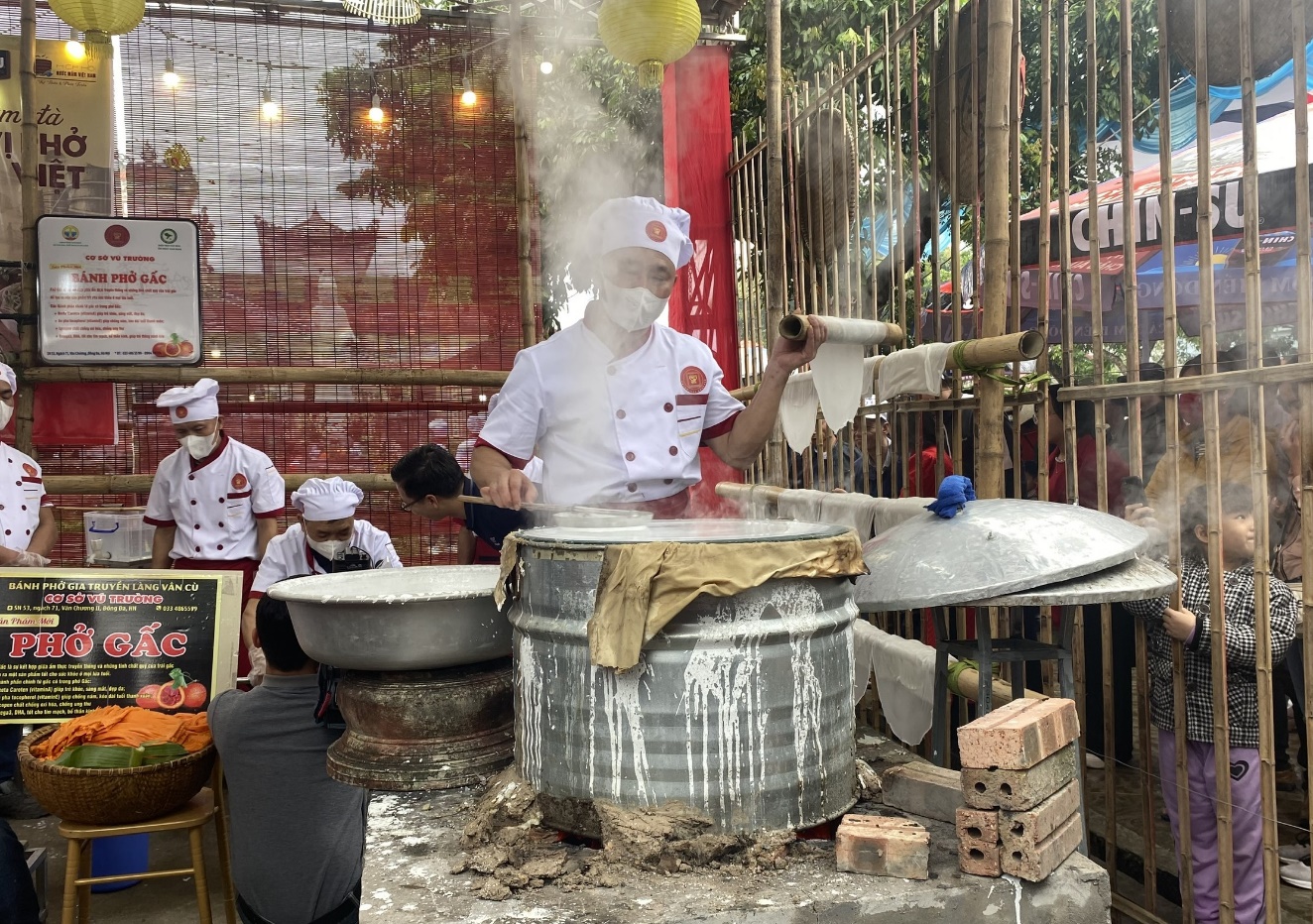 Masan Consumer tôn vinh nghề phở, đồng tổ chức Festival Phở 2024- Ảnh 1.