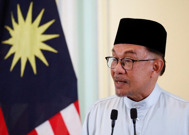 Thủ tướng Malaysia nói không nên quá kỳ vọng vào cuộc tìm kiếm xác MH370- Ảnh 1.