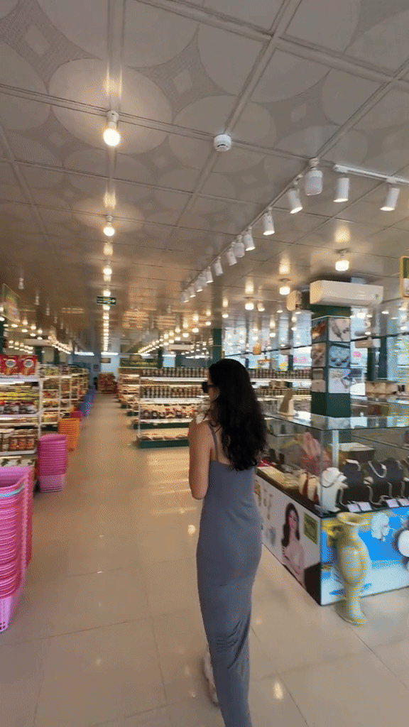 Đu trend Tóp Tóp, cô gái quê Đà Nẵng lộ thân phận tiểu thư khi flex gia đình sở hữu 13 siêu thị và chuỗi nhà hàng có tiếng- Ảnh 3.