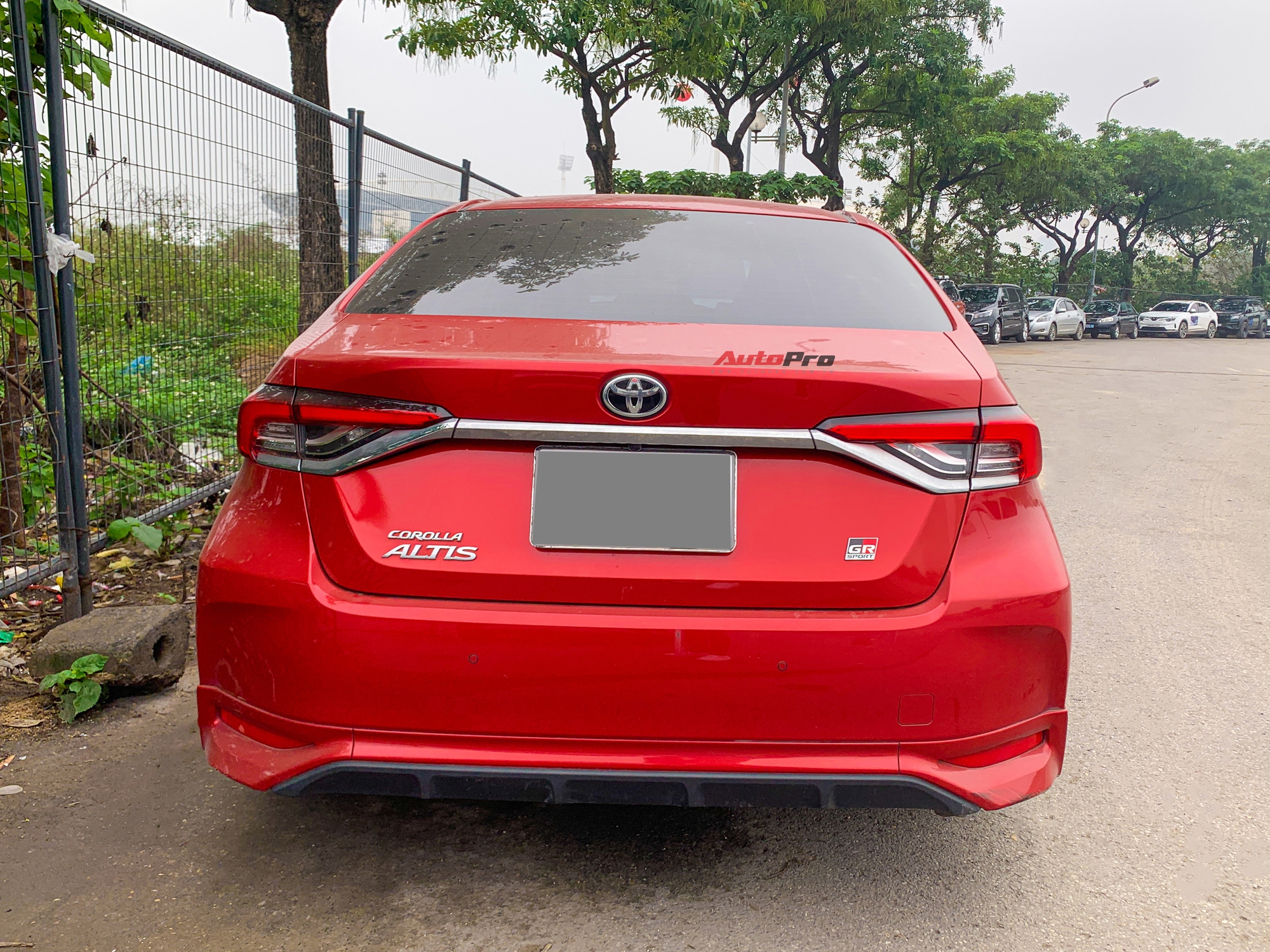 Toyota Corolla Altis GR Sport đầu tiên xuất hiện tại Việt Nam: Ngoại hình hầm hố khác hẳn phong cách ‘doanh nhân’, đấu Civic RS- Ảnh 8.