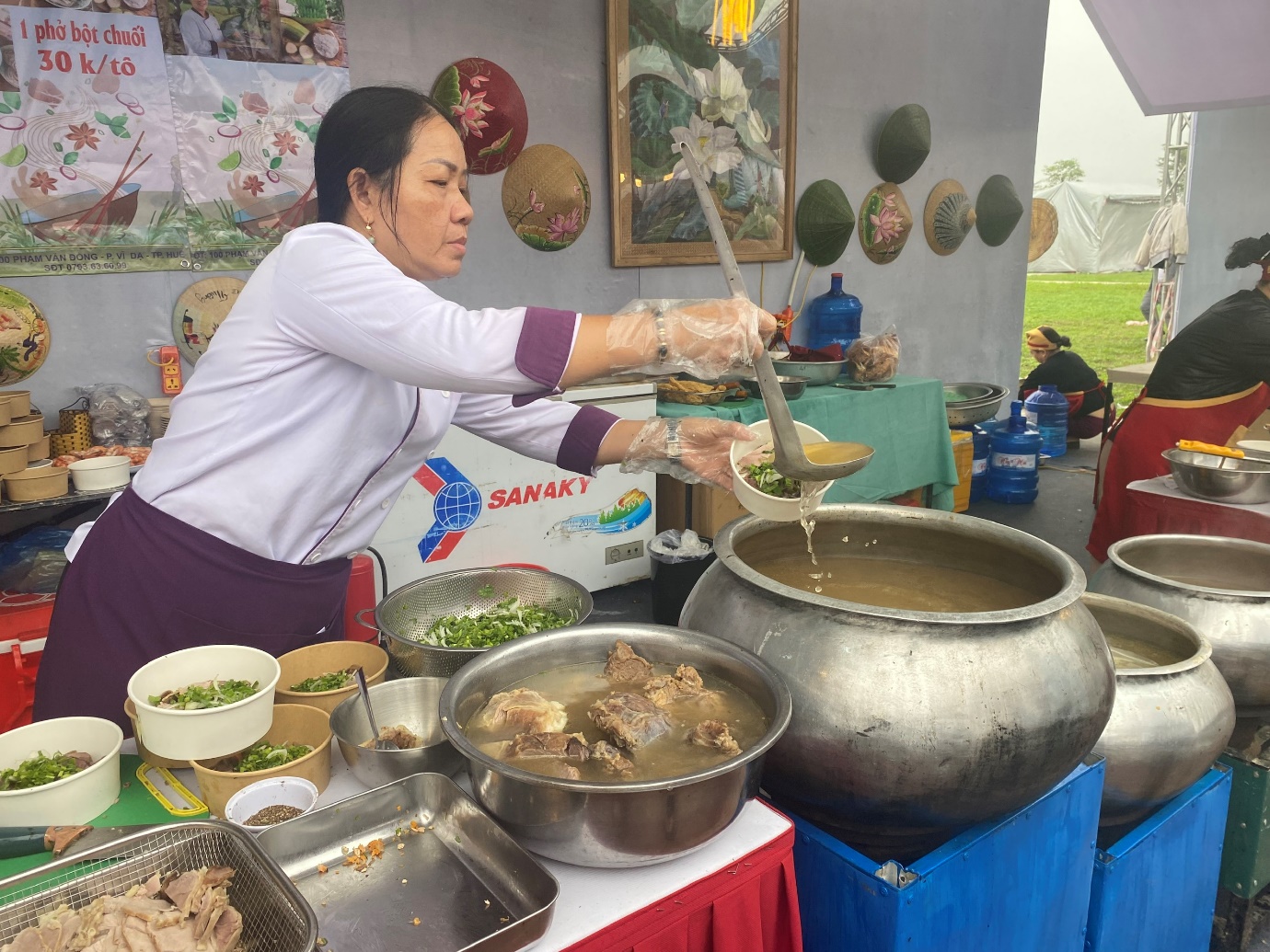 Hàng nghìn du khách đến trải nghiệm tại Festival Phở 2024- Ảnh 10.