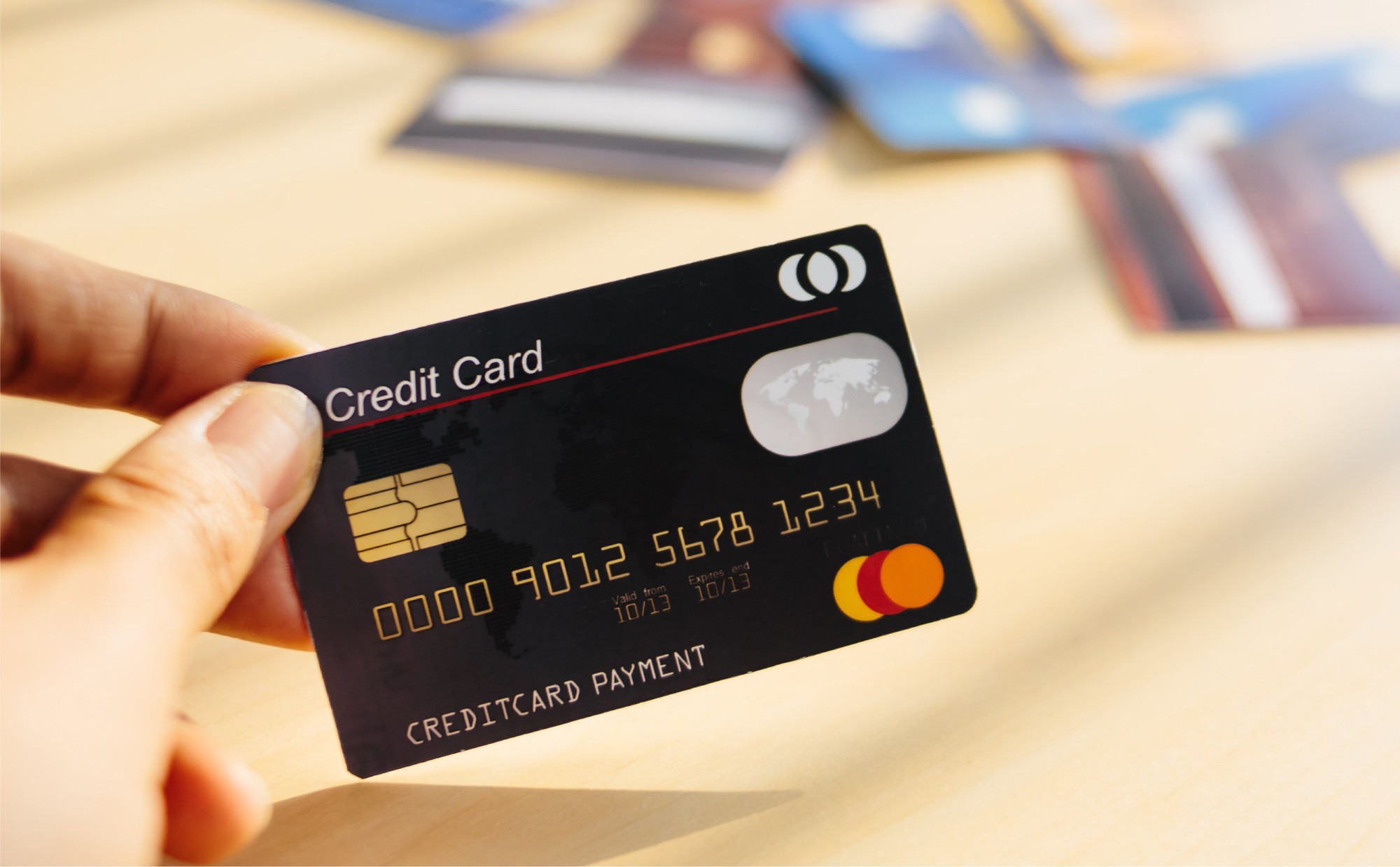 Dùng thẻ tín dụng như thế nào để không 