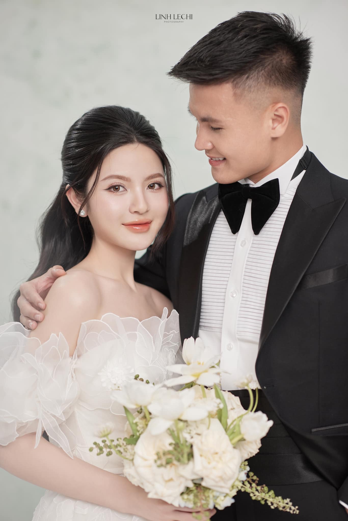Xả loạt ảnh cưới nét căng của Quang Hải - Chu Thanh Huyền, cô dâu chơi lớn diện đến 7 bộ váy cưới?- Ảnh 17.