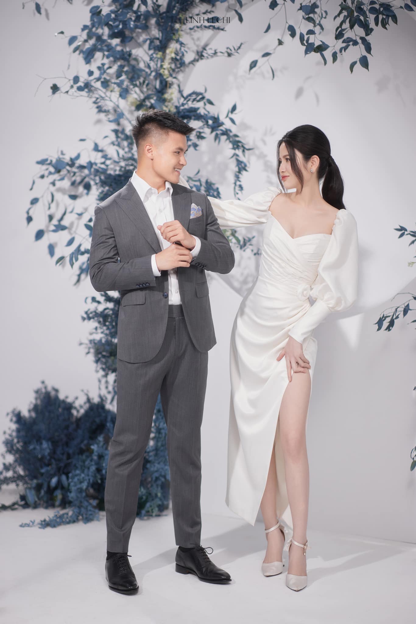 Xả loạt ảnh cưới nét căng của Quang Hải - Chu Thanh Huyền, cô dâu chơi lớn diện đến 7 bộ váy cưới?- Ảnh 14.