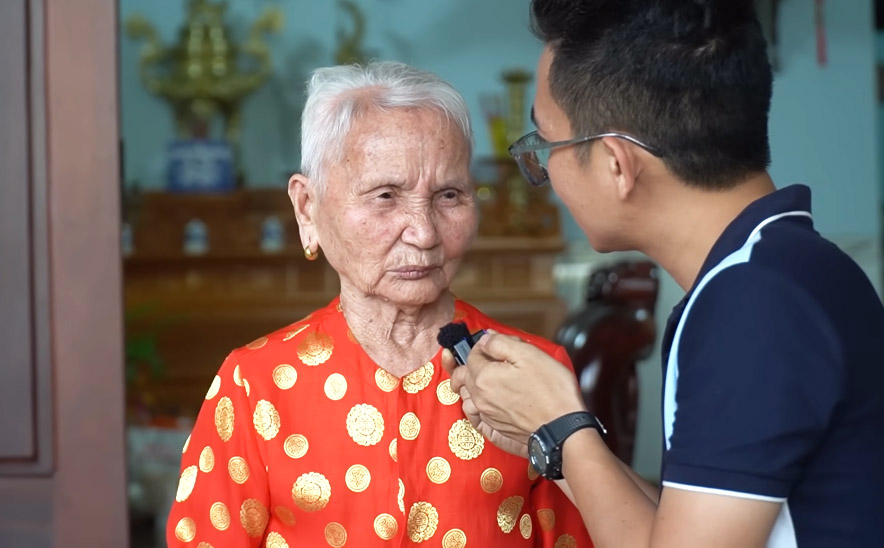 Cụ bà 102 tuổi vẫn hít đất ở Bình Phước: Ngày tập thể dục 3 tiếng, mấy năm không phải uống viên thuốc nào- Ảnh 2.
