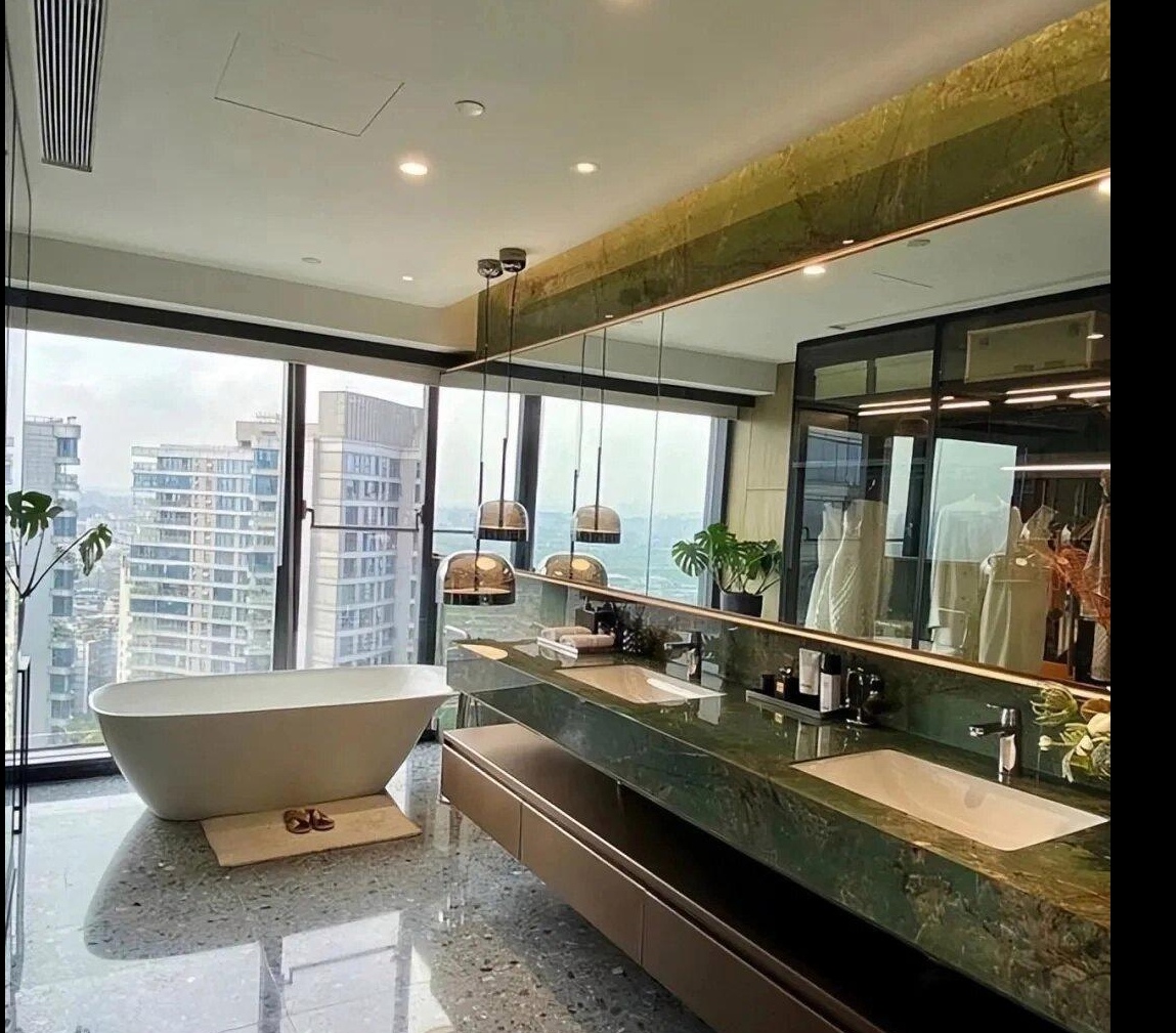 Cận cảnh căn hộ 82 tỷ của Triệu Lộ Tư: Sang chảnh từng centimet, thú vị nhất là bồn tắm 