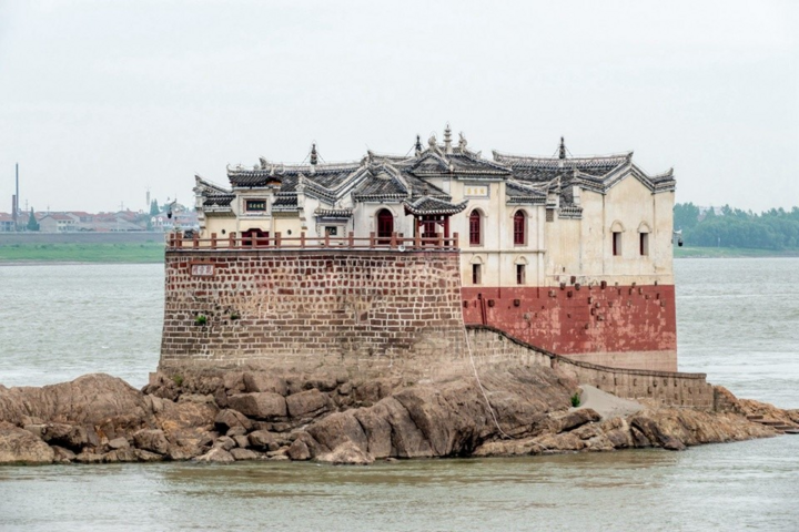 Bí ẩn ngôi chùa cổ sừng sững giữa con sông dài nhất Trung Quốc- Ảnh 5.