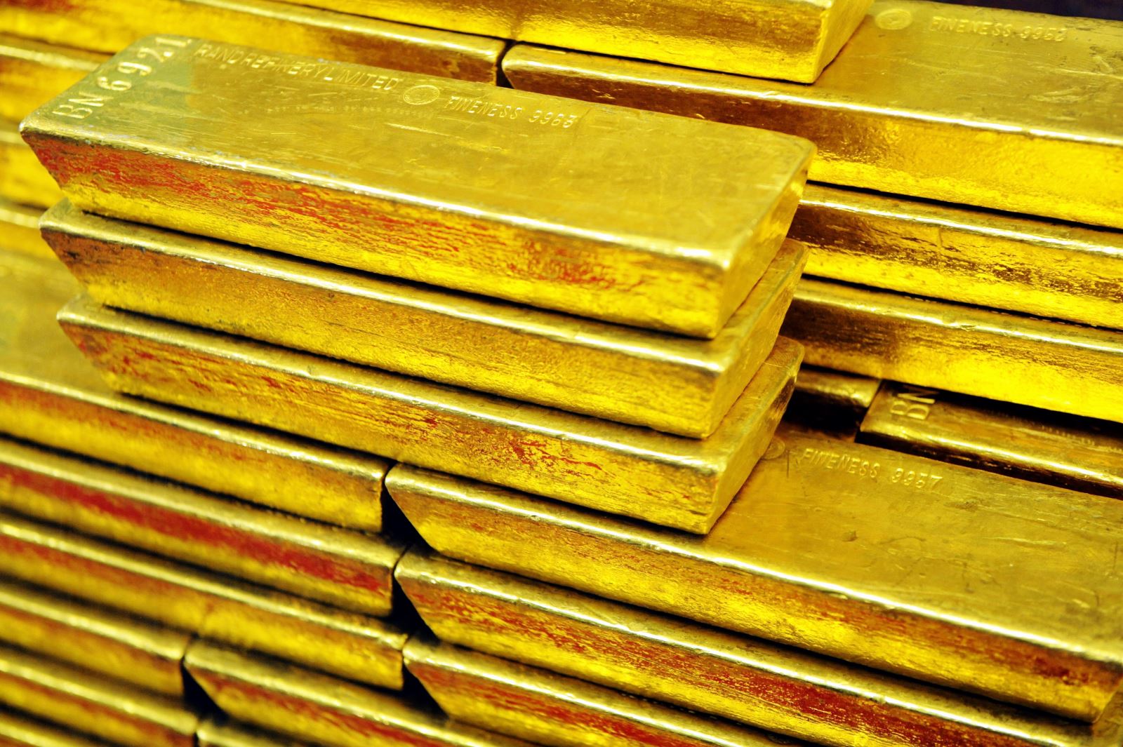 Thông tin từ Fed đẩy giá vàng thế giới tăng hơn 1% ​- Ảnh 1.