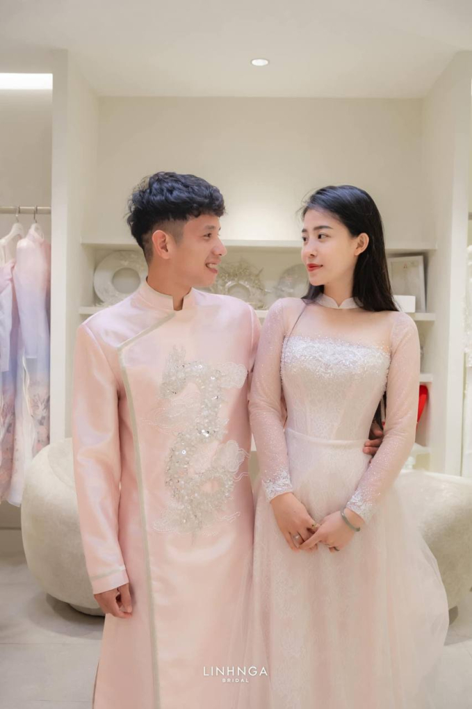Hot: Cầu thủ Nguyễn Phong Hồng Duy âm thầm chuẩn bị đám cưới với bạn gái hot girl, phản ứng của fan nữ chỉ một từ 