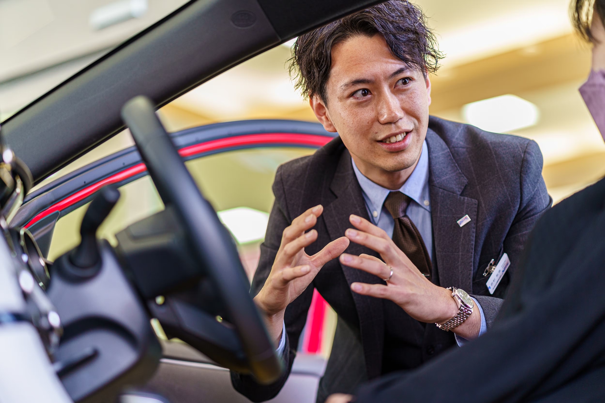 Chuyện kể của một sales Toyota: 'Không chèo kéo khách nhưng luôn là người bán hàng giỏi nhất'- Ảnh 1.