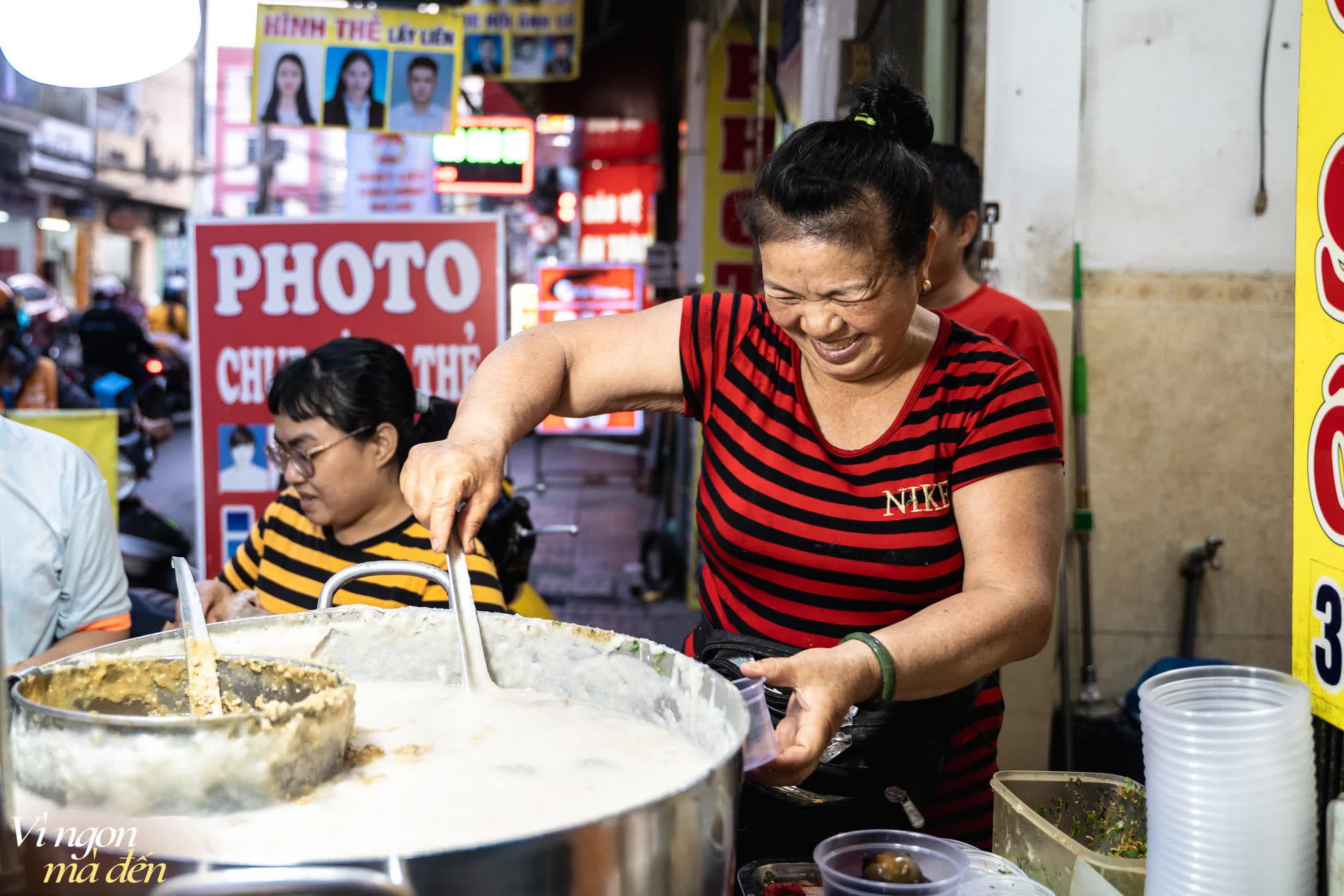 Tiệm cháo sườn 