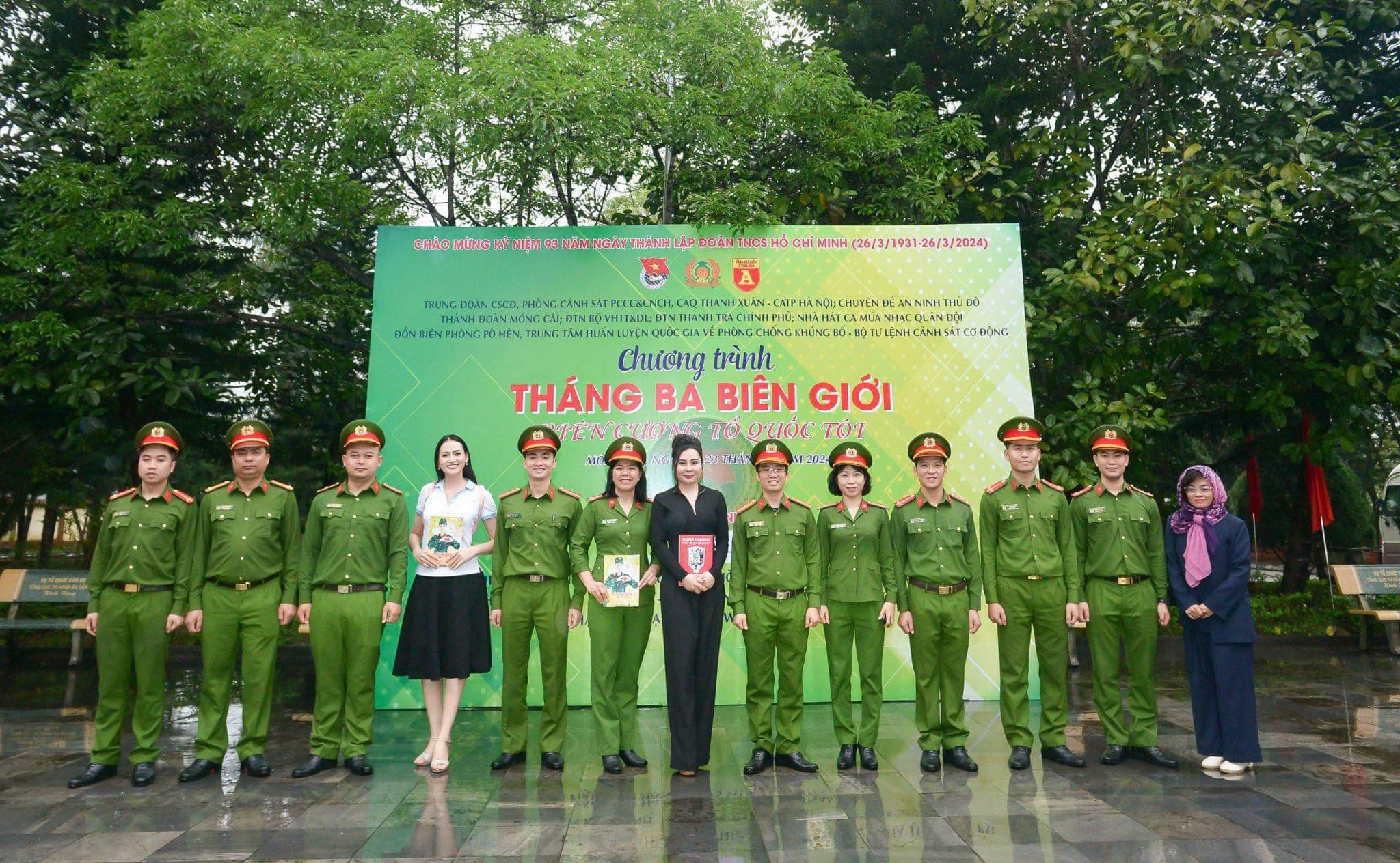 Hoa hậu Phan Kim Oanh tặng sân chơi thiếu nhi cho trẻ em- Ảnh 4.