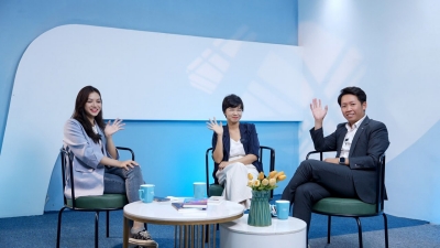 CEO công ty Việt lên livestream tuyển dụng nhân sự, ứng viên hỏi thẳng về lương bổng và văn hoá làm việc ngay trên sóng- Ảnh 1.