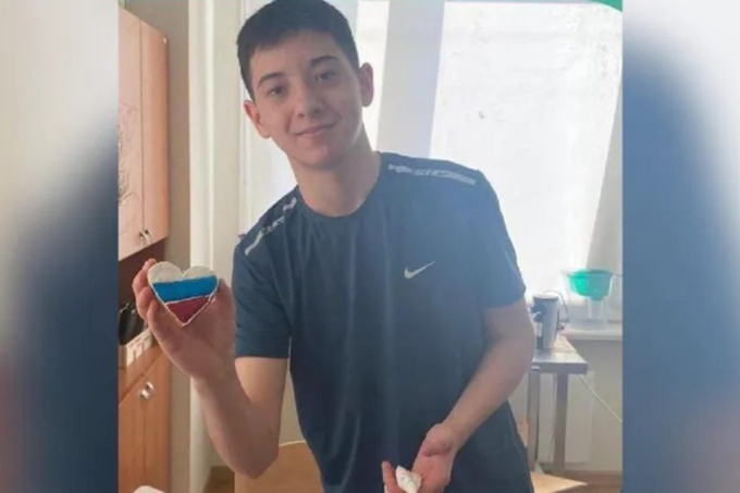 Vụ khủng bố kinh hoàng ở Nga: Cậu bé 15 tuổi dũng cảm cứu sống hàng trăm người- Ảnh 2.
