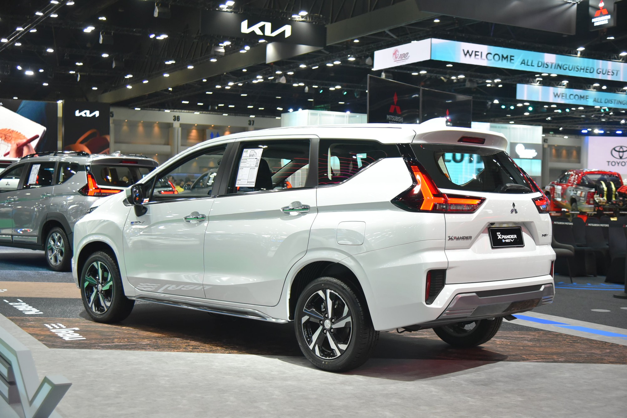Mitsubishi Xpander HEV mà nhiều người Việt mong chờ đây rồi: Nội thất mượn nét của Xforce, động cơ tiết kiệm hơn hẳn- Ảnh 3.