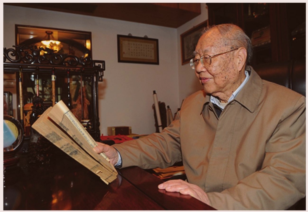 Bậc thầy y học cổ truyền Trung Quốc 93 tuổi vẫn khám cho bệnh nhân: Mỗi ngày đều chăm chỉ làm 4 việc- Ảnh 2.