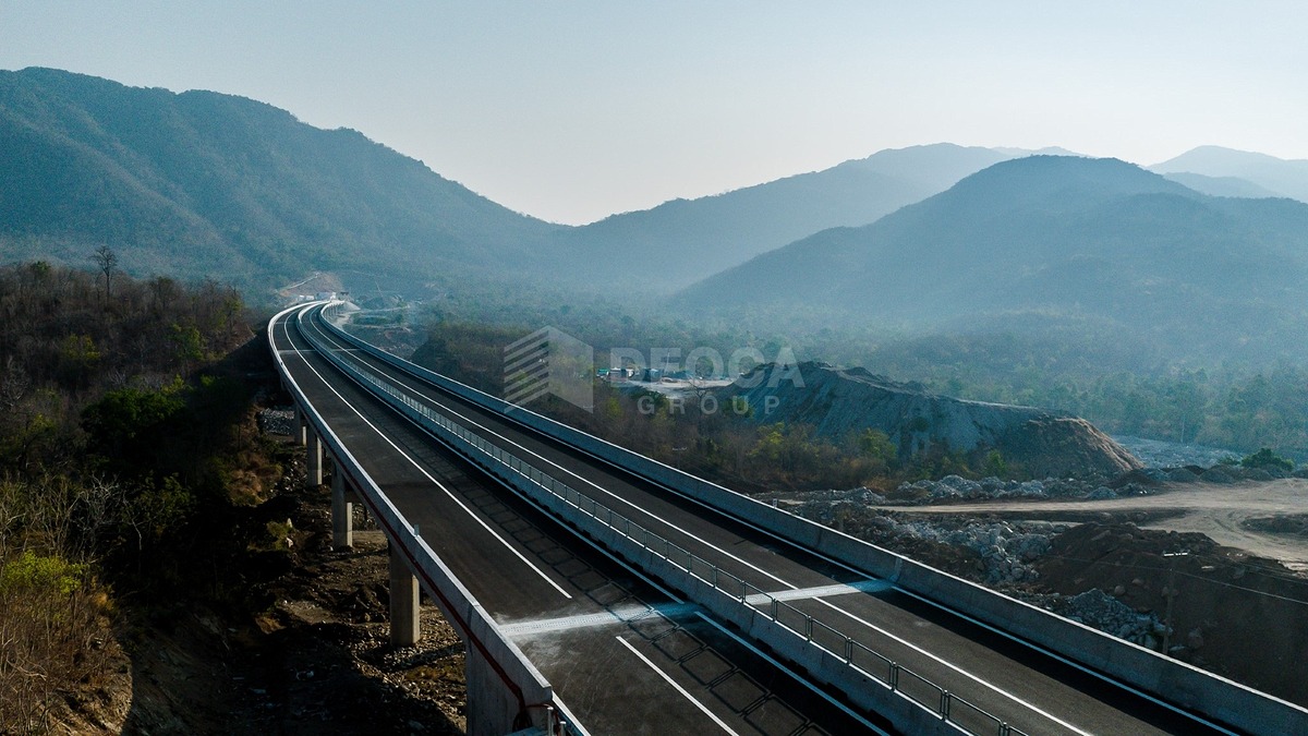 Tuyến cao tốc gần 9.000 tỷ dài chưa đến 80km nhưng có tới 34 cây cầu và hầm xuyên núi hàng đầu Việt Nam- Ảnh 1.