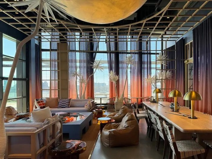 Google xây văn phòng làm việc mới 2,1 tỷ USD: 12 tầng lầu rộng thênh thang, sang chảnh vượt xa hình dung từ trước đến nay- Ảnh 13. Google xây văn phòng làm việc mới 2,1 tỷ USD: 12 tầng lầu rộng thênh thang, sang chảnh vượt xa hình dung từ trước đến nay- Ảnh 13.