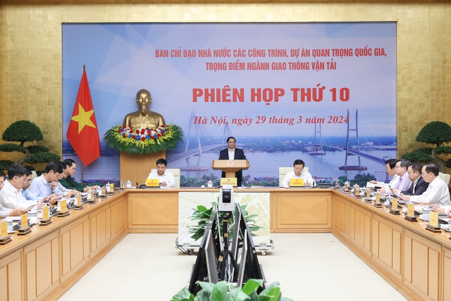 Thủ tướng: Nỗ lực thực hiện '6 hơn' trong triển khai các dự án trọng điểm GTVT- Ảnh 2.