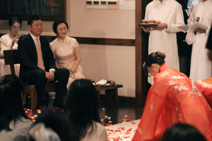 Đám cưới độc đáo với khách mời từ hơn 20 quốc gia của thiên kim gia tộc có nếp sống thiền bí ẩn nhất Việt Nam- Ảnh 10.