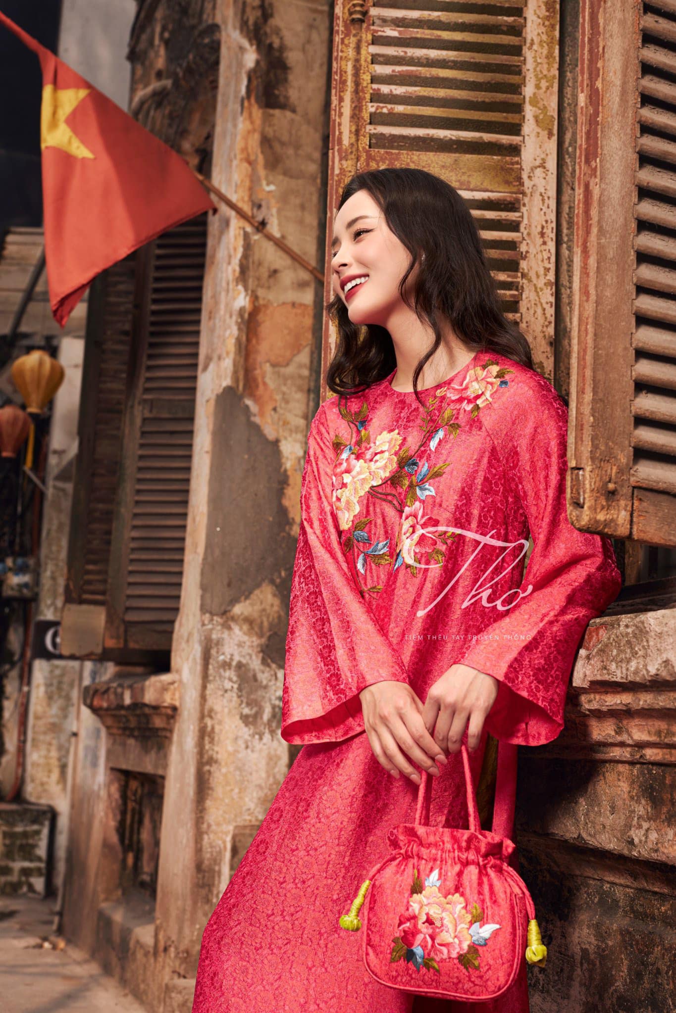 Mẫu túi giá hơn 2 triệu mang đậm chất liệu nghệ nhân: Giá trị nhất nằm ở kỹ thuật Việt trong từng đường kim mũi chỉ- Ảnh 1. Mẫu túi giá hơn 2 triệu mang đậm chất liệu nghệ nhân: Giá trị nhất nằm ở kỹ thuật Việt trong từng đường kim mũi chỉ- Ảnh 1.