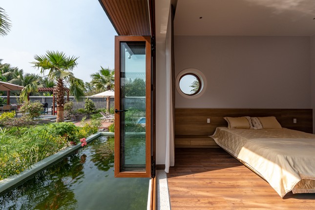 Nhà vườn Tây Ninh thiết kế phòng ngủ đặc biệt lửng lơ trên mặt nước- Ảnh 6.