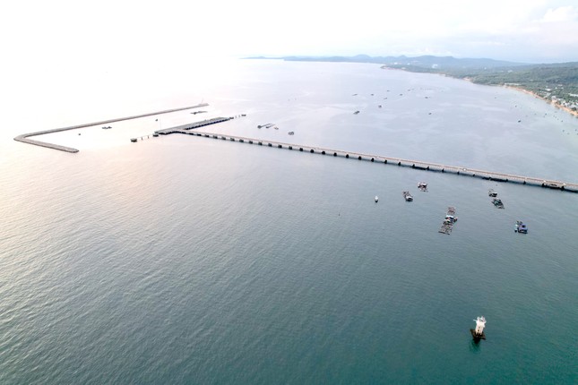 Cảng tàu khách nghìn tỷ ở Phú Quốc suốt 9 năm 'rùa bò'- Ảnh 1.