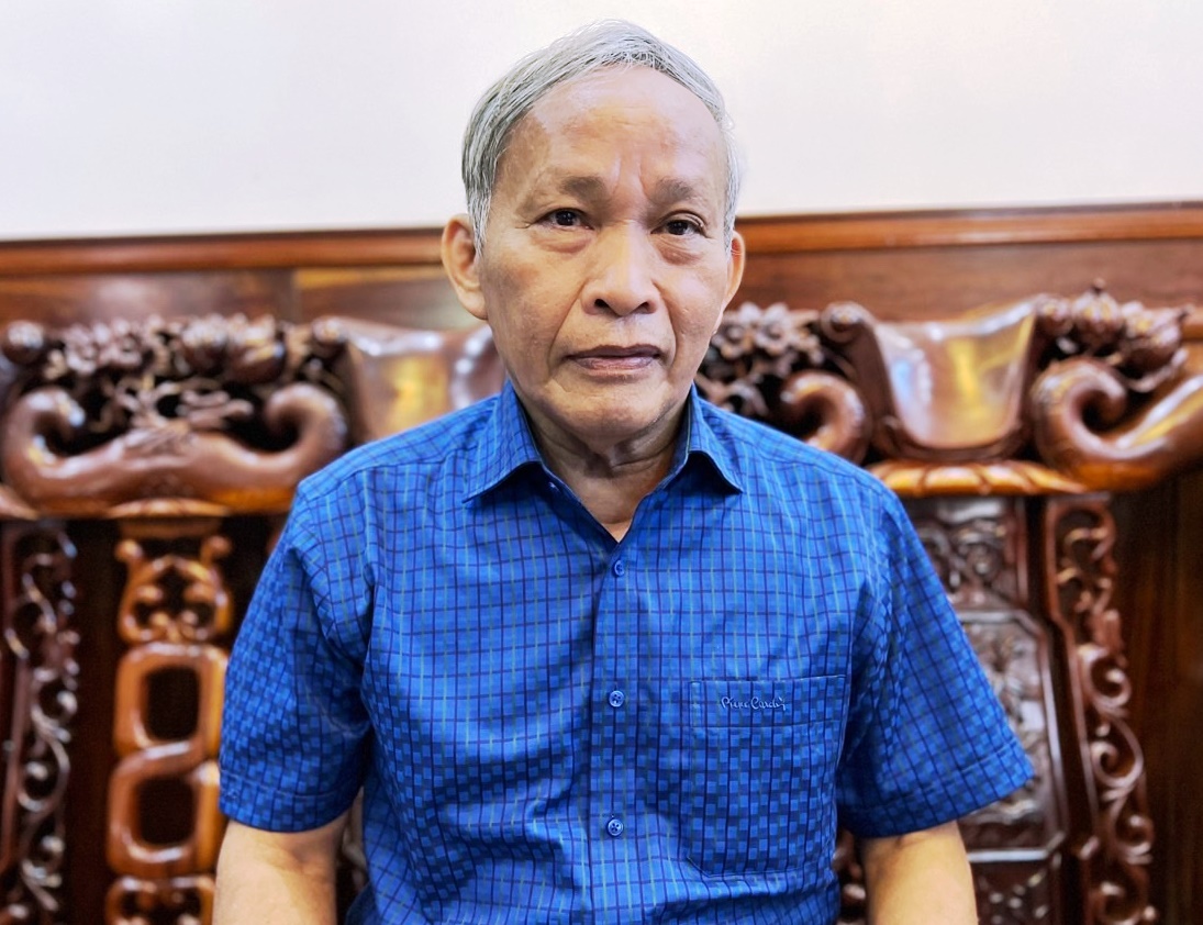 NÓNG: Công an phong tỏa nhà cựu Chủ tịch UBND tỉnh Quảng Ngãi Cao Khoa- Ảnh 2.