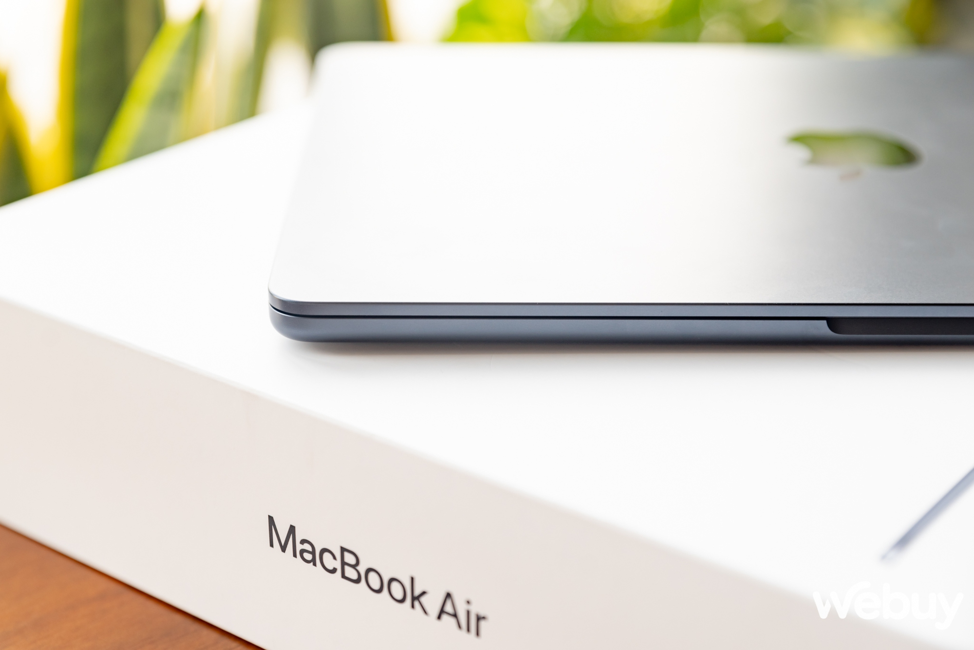 Ảnh thực tế MacBook Air M3: Thiết kế không đổi, chip Apple M3 mạnh hơn, giá chính hãng từ 27,99 triệu đồng- Ảnh 20.