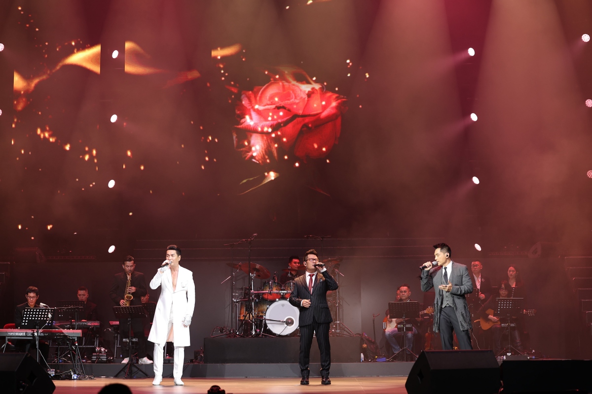 Bằng Kiều thăng hoa với loạt tình ca da diết, tặng khán giả một màn tam ca chưa từng có ở sân khấu Hà Nội đúng ngày 8/3- Ảnh 7.