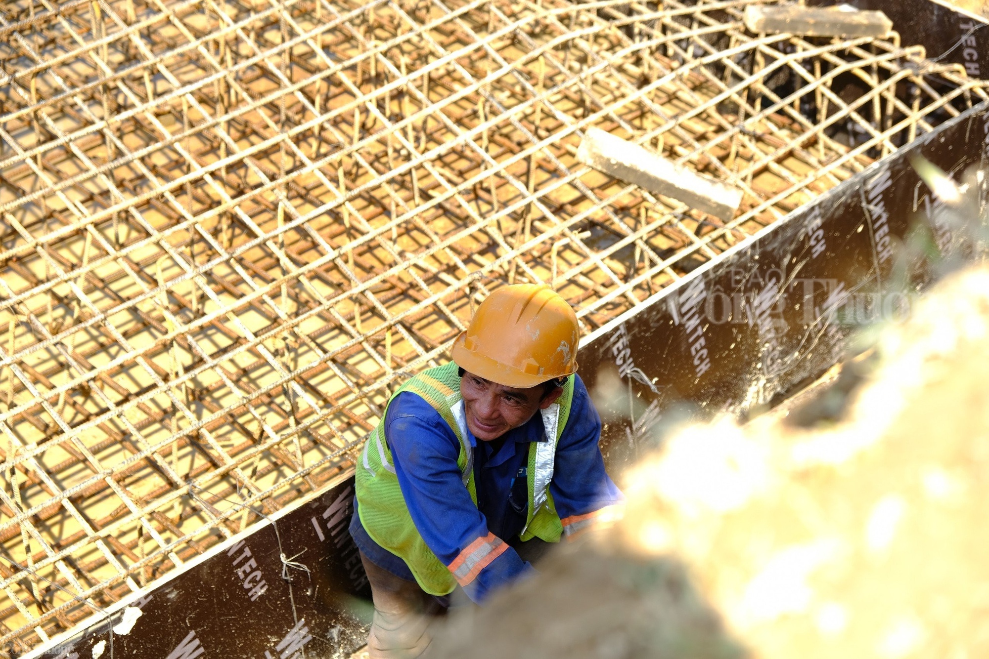 “Vượt nắng, thắng mưa” đảm bảo tiến độ dự án đường dây 500kV mạch 3 Quảng Trạch - Phố Nối- Ảnh 13.