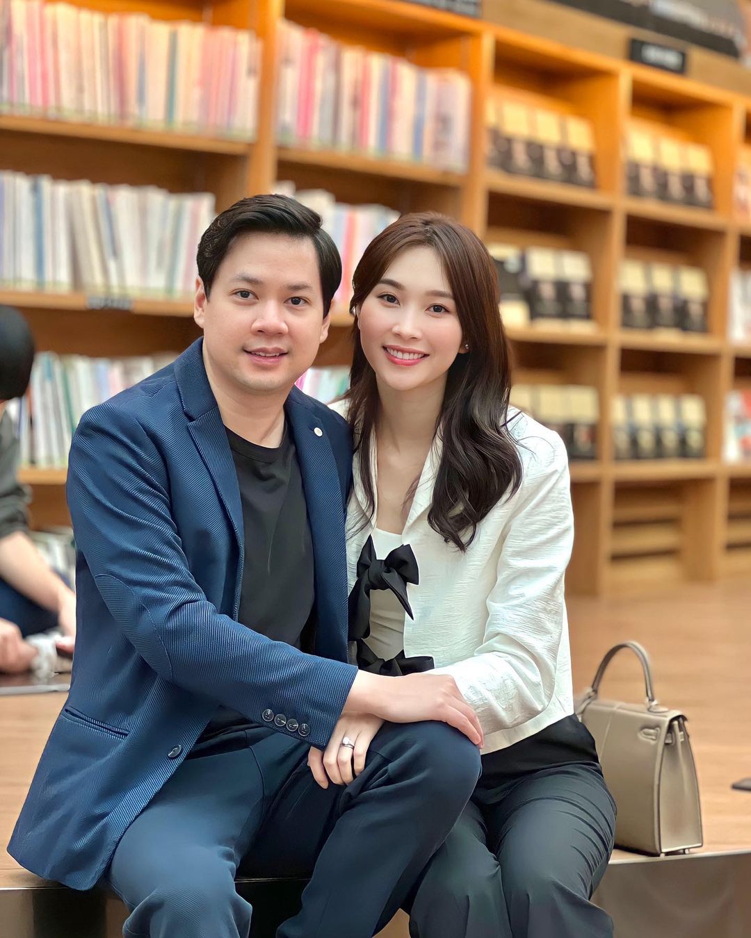 Nàng hậu Việt được mệnh danh ''thần tiên tỷ tỷ'', sống kín tiếng sau khi làm dâu hào môn, 2 lần sinh con đều âm thầm, kín kẽ- Ảnh 7. Nàng hậu Việt được mệnh danh ''thần tiên tỷ tỷ'', sống kín tiếng sau khi làm dâu hào môn, 2 lần sinh con đều âm thầm, kín kẽ- Ảnh 7.