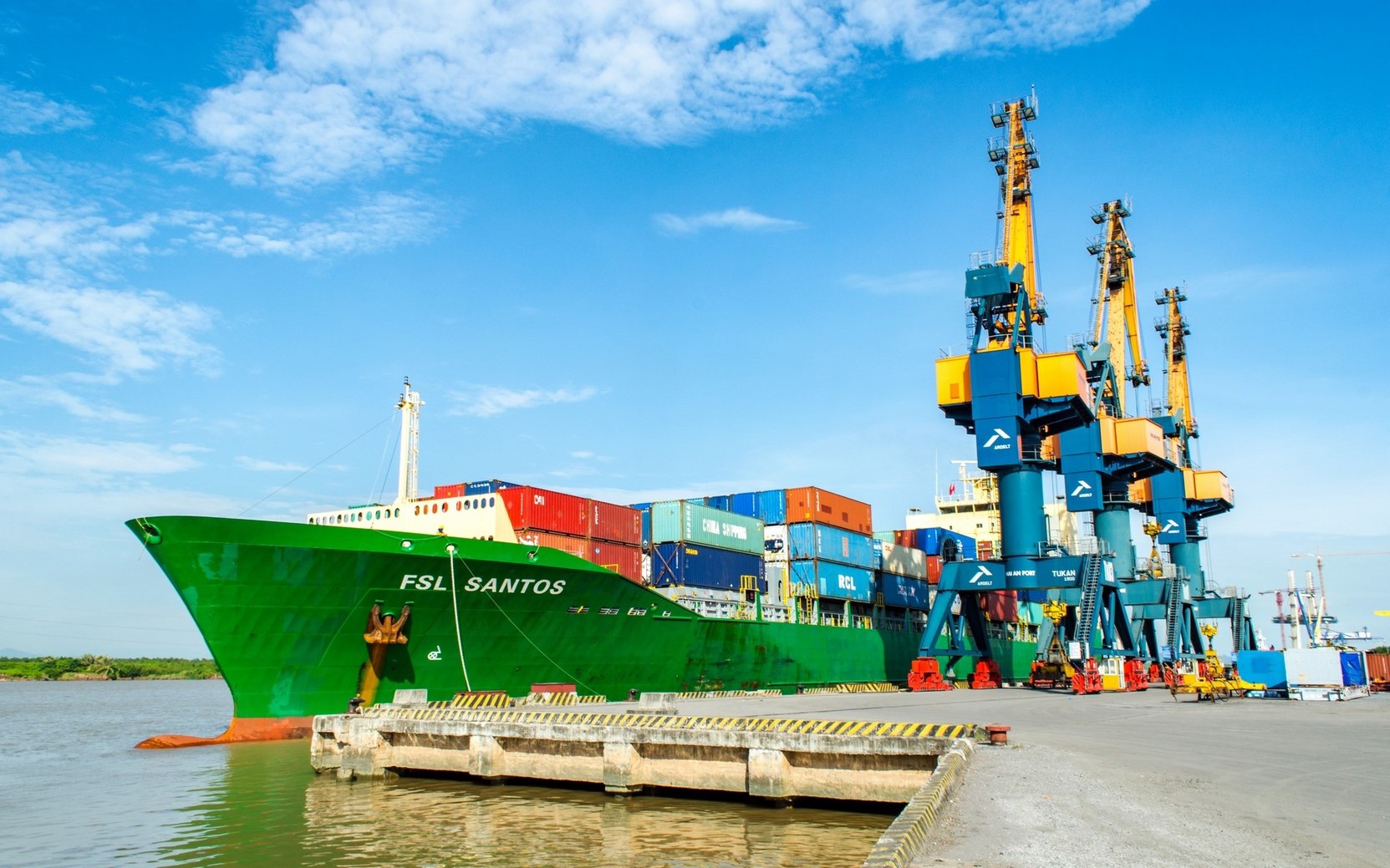 Công ty sở hữu đội tàu container lớn nhất Việt Nam lên kế hoạch lợi nhuận đi lùi năm thứ 2 liên tục, trả cổ tức tỷ lệ 20%