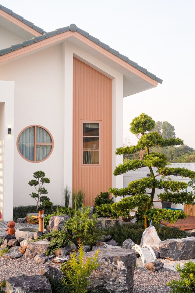 Ngôi nhà ở Thái Lan được dân mạng share điên đảo: Góc nào cũng chill, riêng sân vườn và căn bếp thì "mê chữ ê kéo dài"