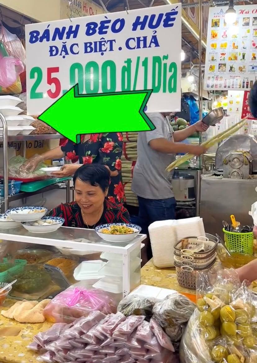 3 quán ngon khu chợ Bến Thành nức tiếng gần xa: Tiệm bánh bèo bán hơn 1.000 đĩa/ngày, hàng bún riêu “sang chảnh” nhiều nghệ sĩ nghe danh ghé ăn- Ảnh 1.