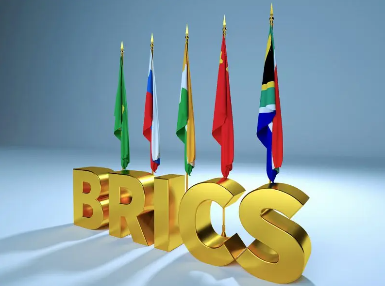 Đồng tiền chung chưa ra đời, BRICS thách thức USD bằng thứ đang sốt giá khắp thế giới, kể cả tại Việt Nam- Ảnh 1.