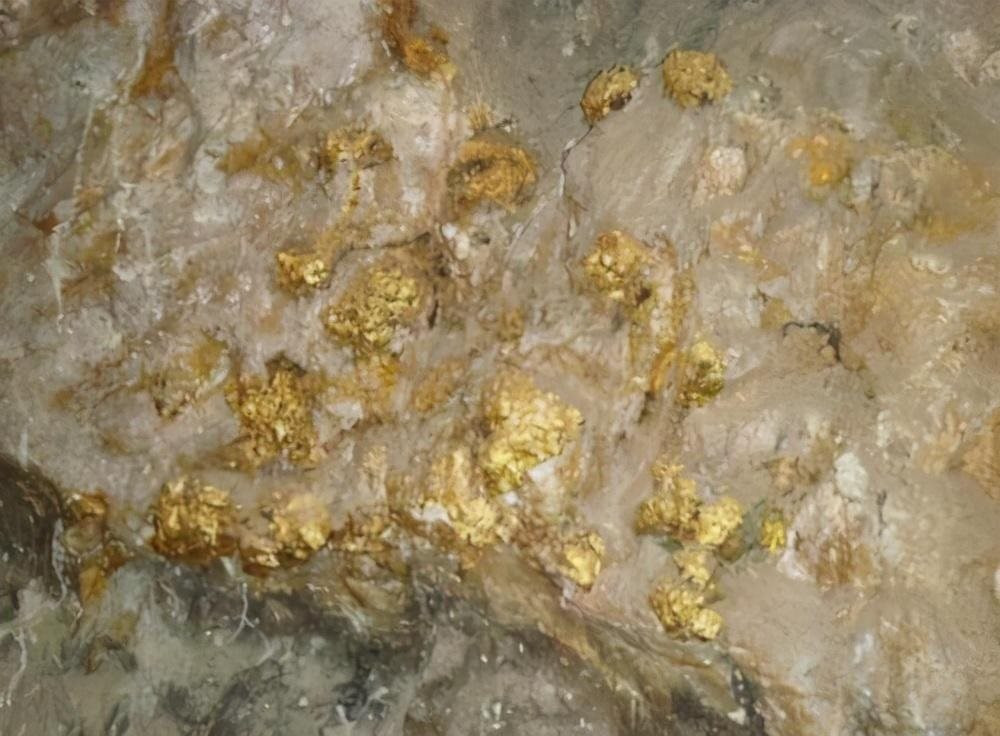 Vì sao suốt 80 năm không ai dám đào mỏ vàng có trữ lượng lớn bậc nhất thế giới? Kho báu 4.500 tấn vàng nằm im dưới đất khiến nước Nga “đau đầu”- Ảnh 5.