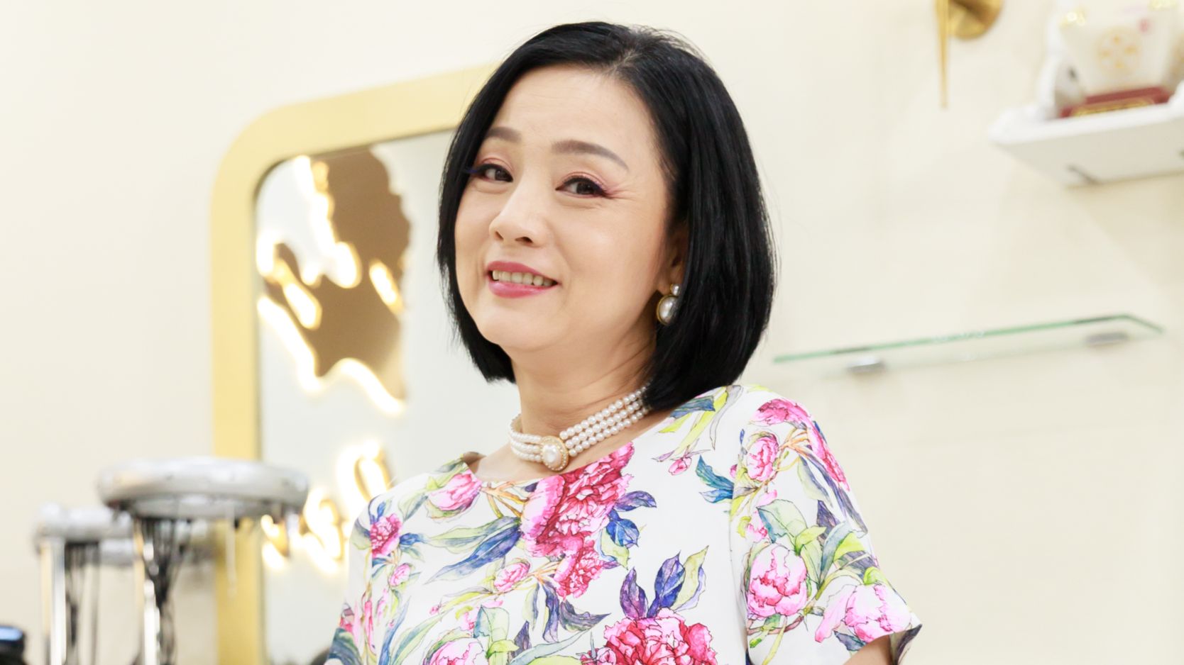 Tượng đài nhan sắc sở hữu đôi mắt đẹp nhất màn ảnh Việt, khiến 2 triệu người 
