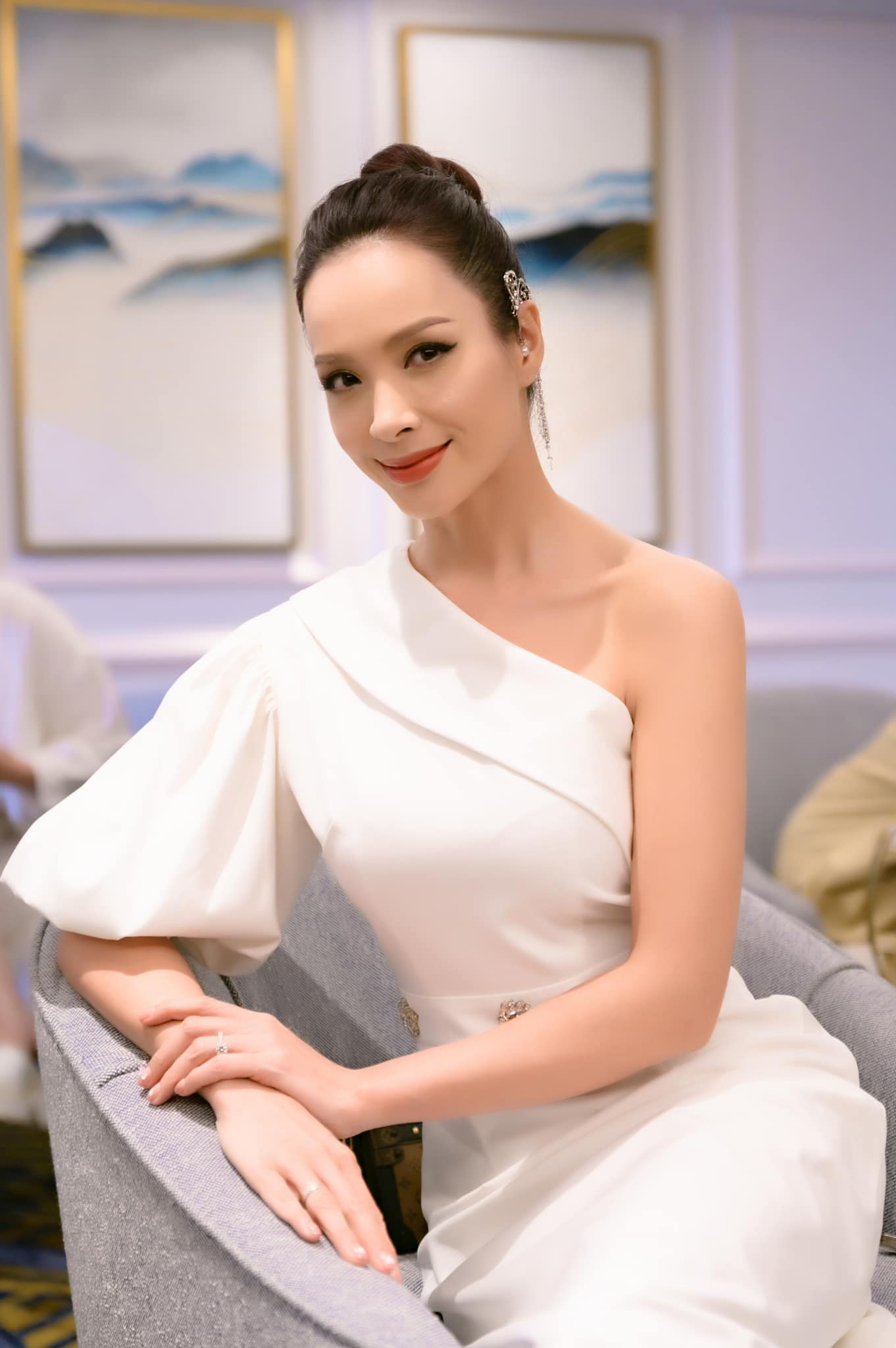 Siêu mẫu U50 từng cưu mang chồng nhạc sĩ ''trắng tay'' đến khi đổi đời, giờ tiền bạc rủng rỉnh, con gái được khen xinh như Hoa hậu- Ảnh 1.