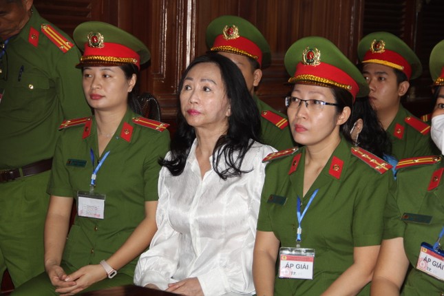 Bà Trương Mỹ Lan bị buộc bồi thường cho SCB gần 674.000 tỷ đồng- Ảnh 1.