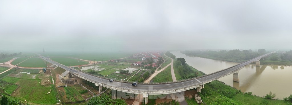 Tuyến đường gần 200 tỷ đồng kết nối vùng Thủ đô Hà Nội - Bắc Giang sẵn sàng trước ngày thông xe- Ảnh 1.