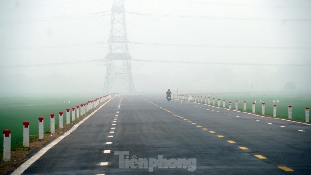 Tuyến đường gần 200 tỷ đồng kết nối vùng Thủ đô Hà Nội - Bắc Giang sẵn sàng trước ngày thông xe- Ảnh 7.