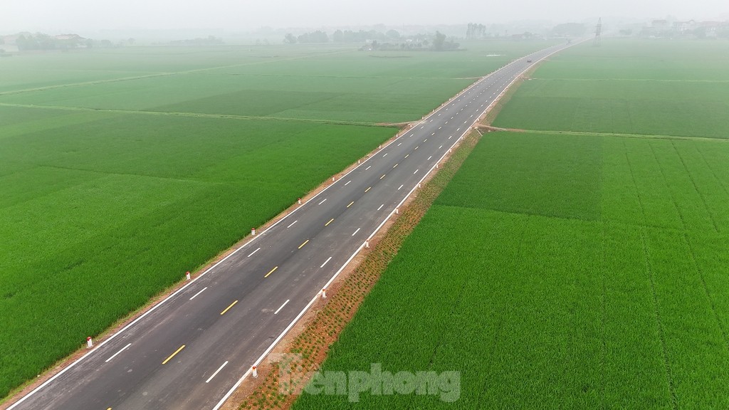 Tuyến đường gần 200 tỷ đồng kết nối vùng Thủ đô Hà Nội - Bắc Giang sẵn sàng trước ngày thông xe- Ảnh 11.