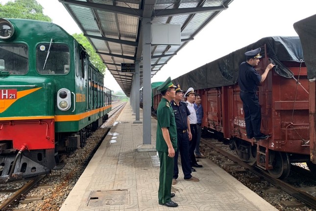 Đường sắt tốc độ cao nối với Trung Quốc: Cửa ngõ giao thương của Việt Nam với thế giới- Ảnh 2.