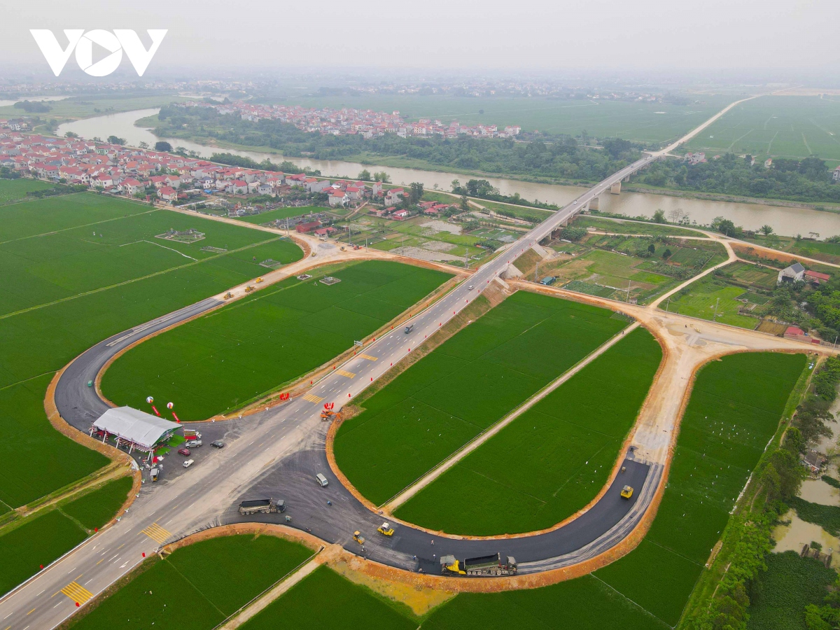 Cận cảnh cây cầu cụt trăm tỷ nối Hà Nội - Bắc Giang sắp thông xe- Ảnh 7.
