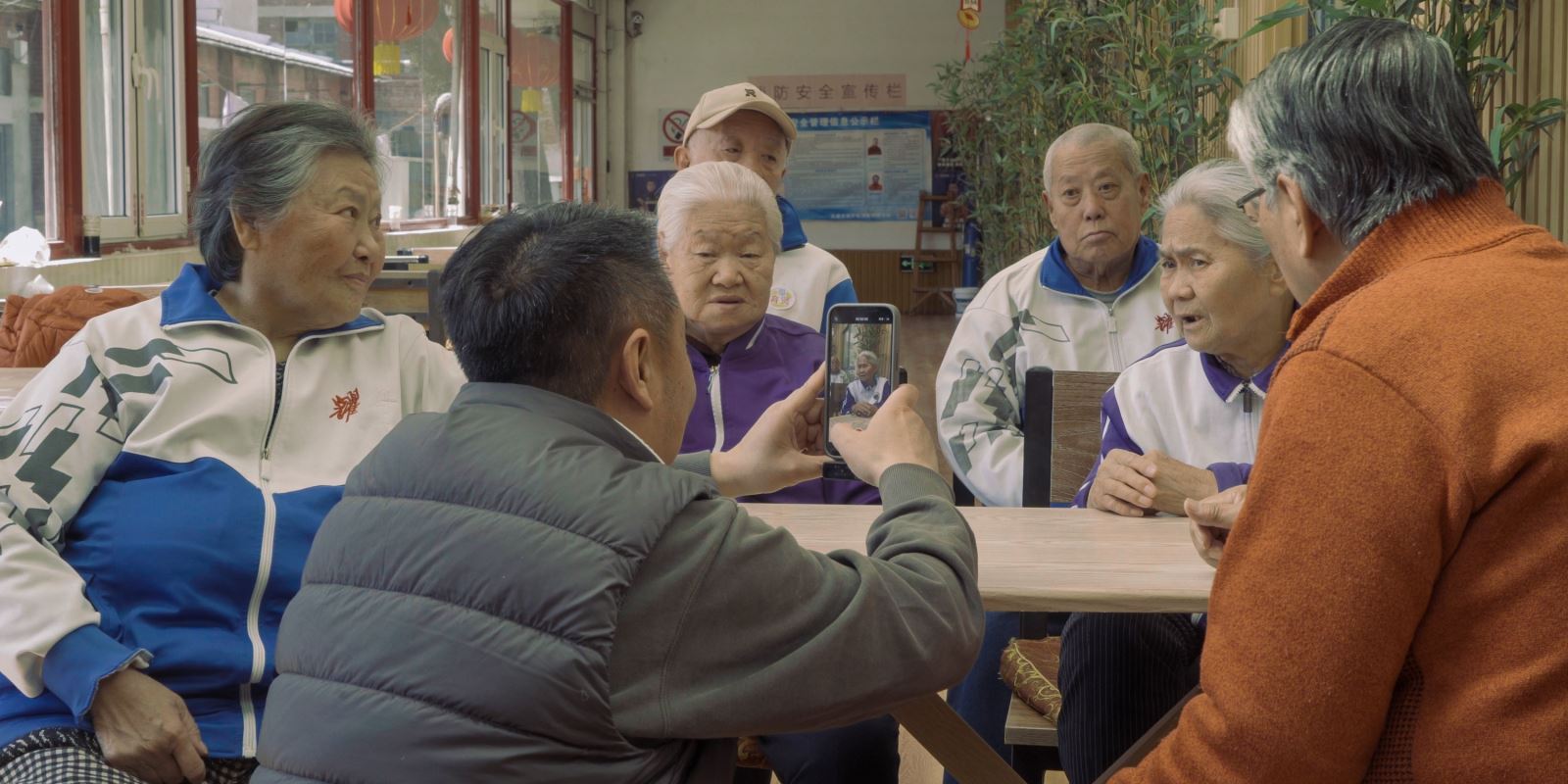 Người già Trung Quốc gây sốt trên TikTok- Ảnh 1.